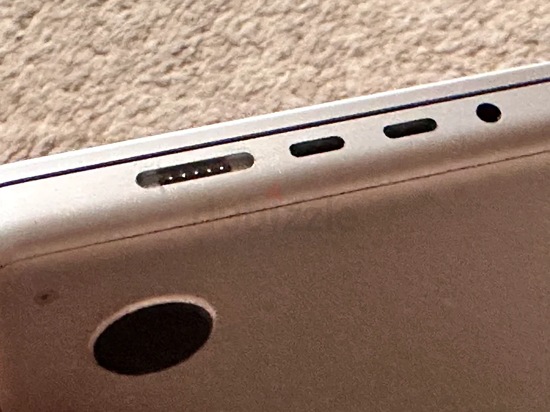 Apple MacBook - M1 Max 64 جيجابايت / 2 تيرابايت63254995681025114
