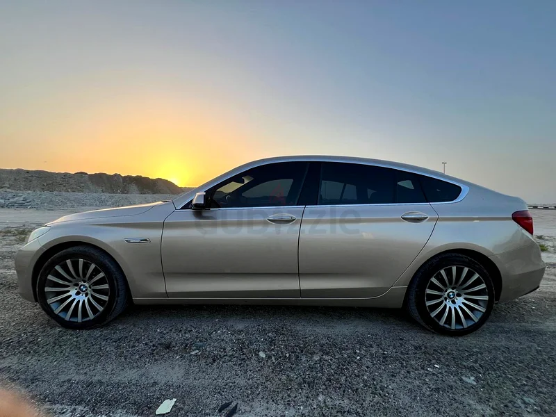 BMW 550i GT – Full Option – GCC Specs63230656778497113
