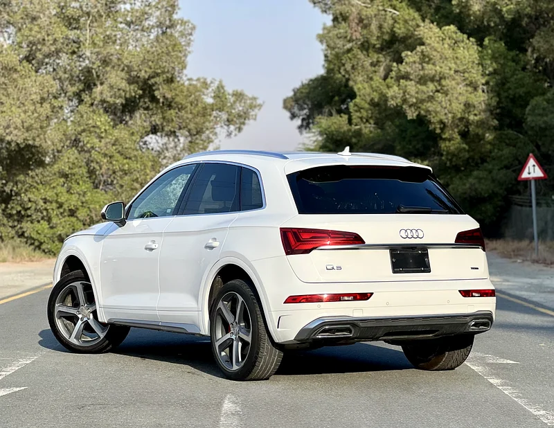 Audi Q5 Quattro 2023, American import, in excellent condition, Full option63148162855938114