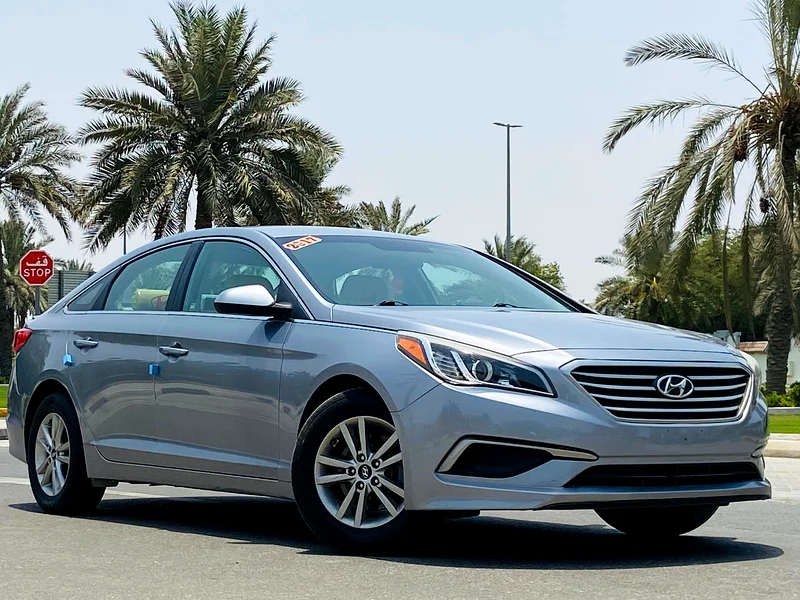 Hyundai Sonata SE 2017 model – excellent condition – beige interior – original parts – at a competitive price63232620579458110