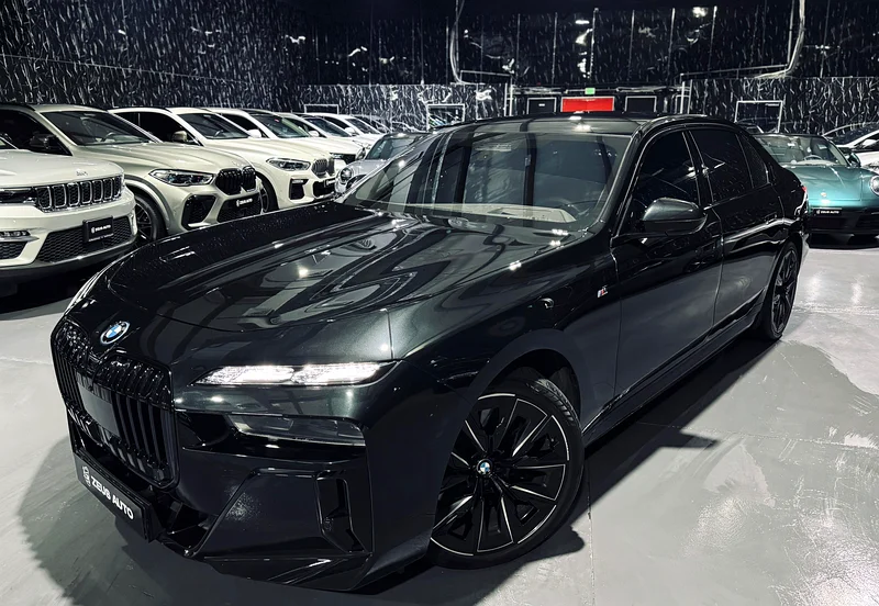 بي إم دبليو i7 xDrive60 – موديل 2022 | المواصفات الأوروبية | السيدان الفاخرة الكهربائية المتميزة | خيارات كاملة63161067433090111