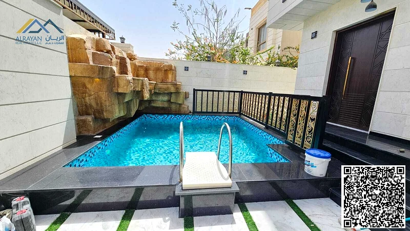 Including electricity, water and air conditioning. First resident, freehold for all nationalities.63868519969153111