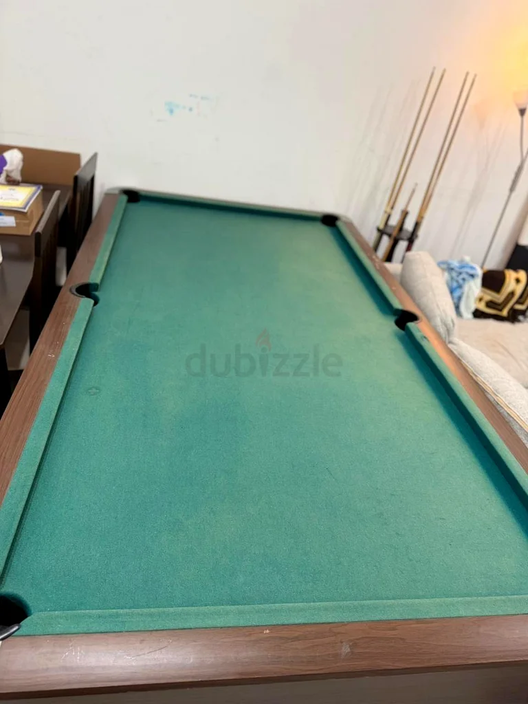 Stylish Pool Table for Sale - Great Condition!63170406897282111