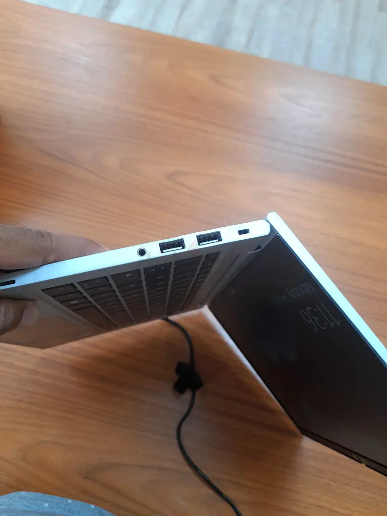 Hp 830 g8 with full HD screen63254992795777113
