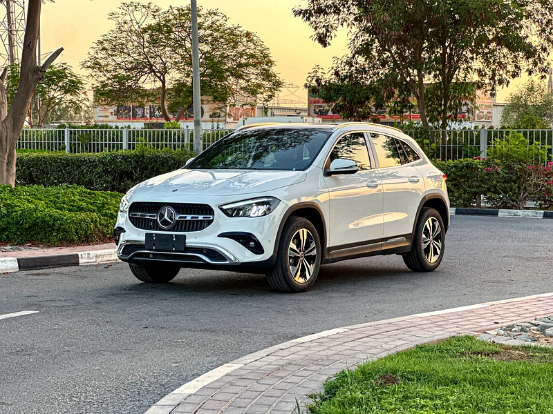 مرسيدس بنز GLA 200 جديدة 2025 / محرك 1.3 لتر توربو / ضمان وخدمة صيانة63146745240193112
