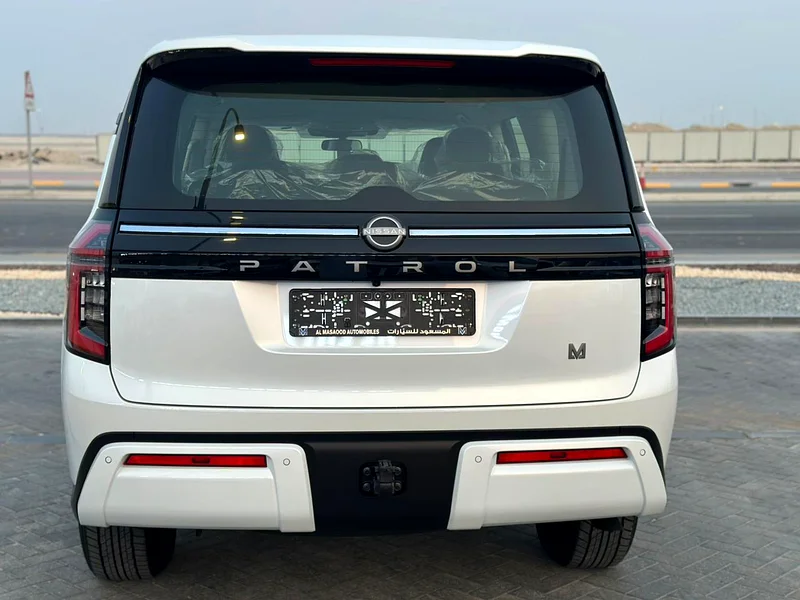 Nissan Patrol XE V6 3.8L, naturally aspirated engine, 2026 model / agency warranty / zero kilometers63140689039873113