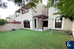 4 BED | SINGLE ROW | VACANT ON TRANSFER