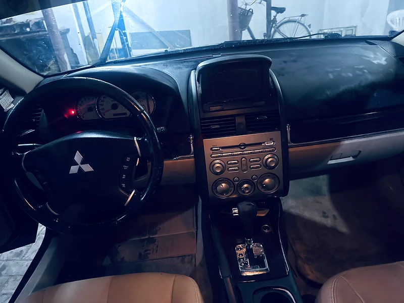 Mitsubishi Galant GCC specification for sale63152748473218112
