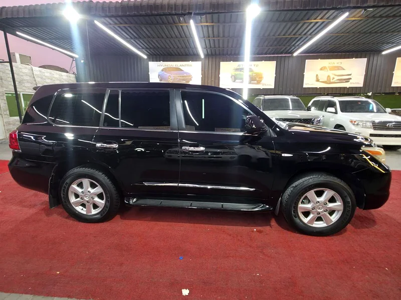 لكزس LX570 
موديل :2010
الممشى : 203000 كم
المطلوب : 80000 درهم
مواصفات خليجيه
    صبغ وكالة63225311019777112
