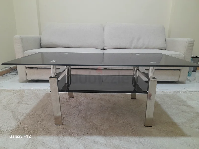 طاولة قهوة سوداء أنيقة من الزجاج - بأسلوب عصري63217330467715118