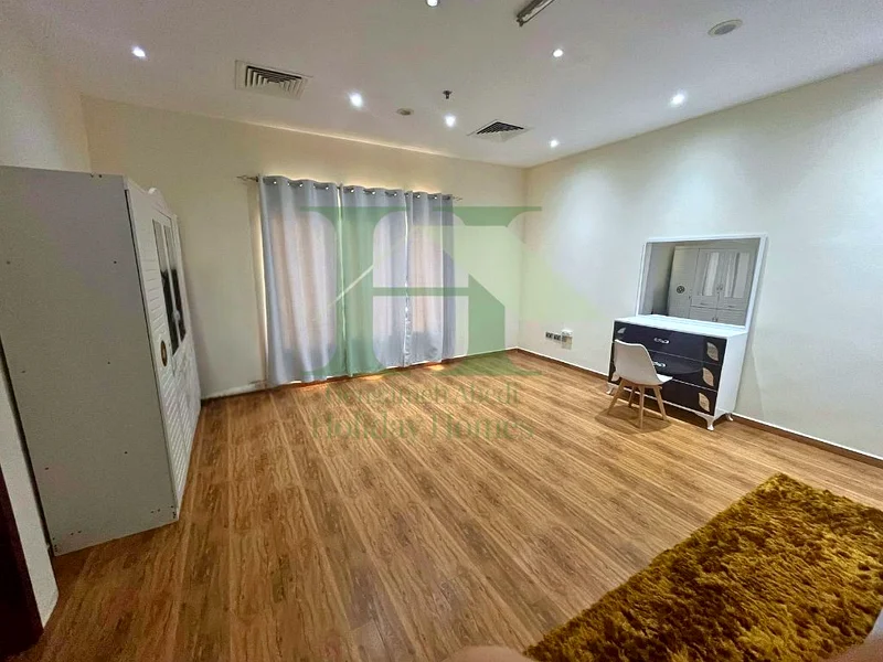 شقة كبيرة مفروشة من غرفة نوم واحدة | واي فاي وديوا | بالقرب من المترو63170391691394113