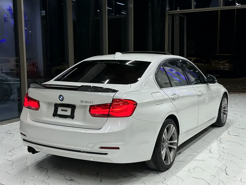 بي إم دبليو 330i بجميع الخيارات63161069862274114