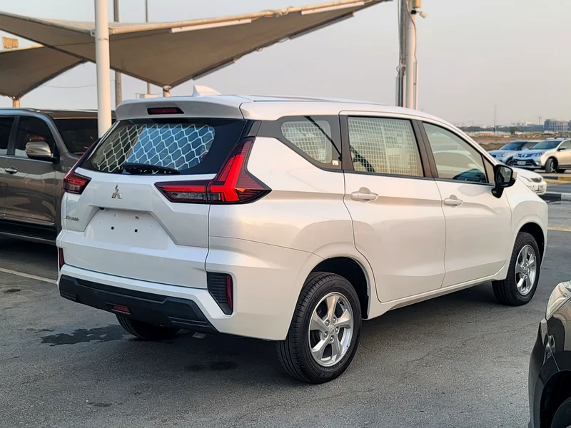 Mitsubishi Expander in agency condition GCC  متسوبيشي اكسباندر بحاله الوكاله خليجي63224310132353114