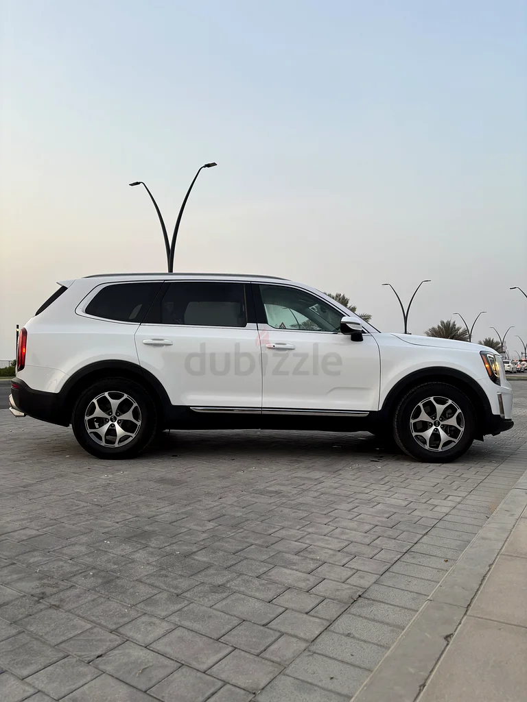 KIA TELLURIDE EX 4WD VERY CLEAN63224788815618112