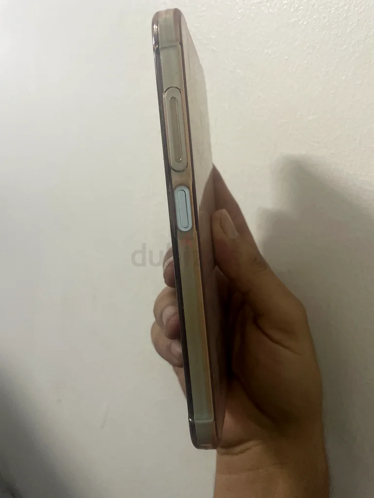 Mobile phone63180838802562112