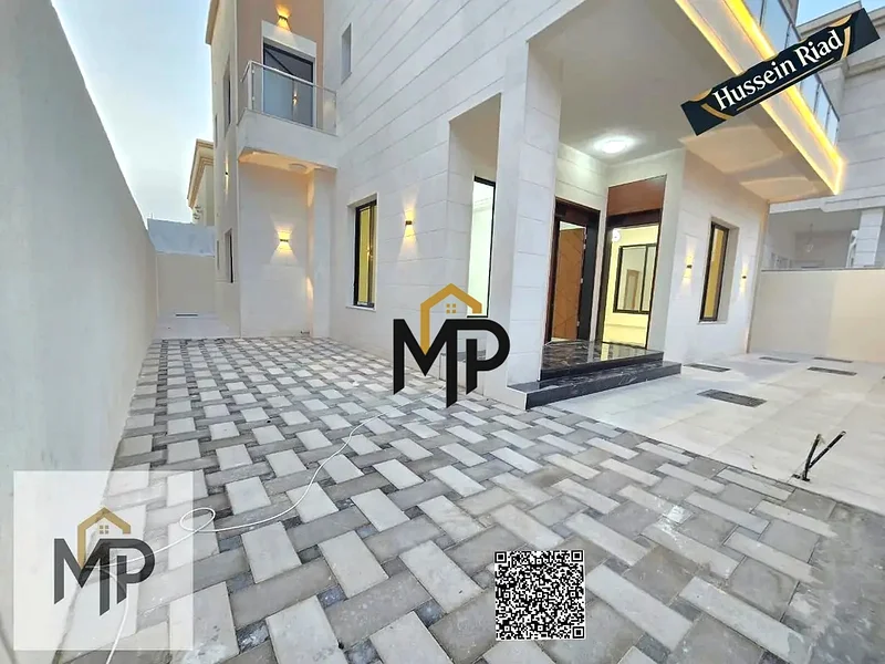 For sale, a villa close to the mosque, stone facade, with the possibility of easy bank financing, freehold for all nationalities63252424263810112