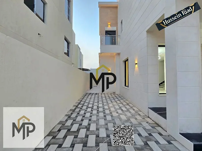 For sale, a villa close to the mosque, stone facade, with the possibility of easy bank financing, freehold for all nationalities63252424263810114