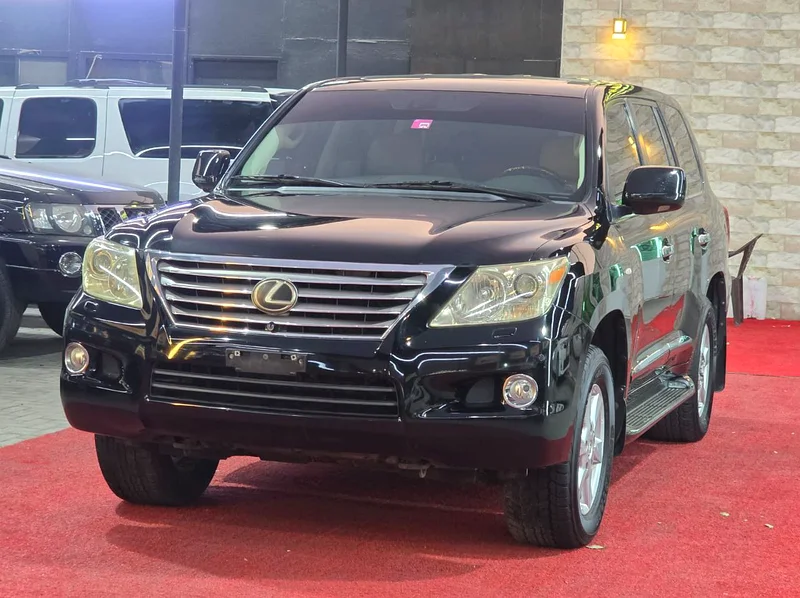 لكزس LX570 
موديل :2010
الممشى : 203000 كم
المطلوب : 80000 درهم
مواصفات خليجيه
    صبغ وكالة63225311019777114
