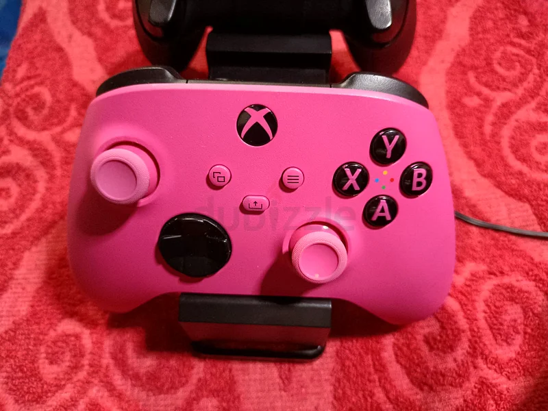 وحدة تحكم Xbox بلونين - مثالية لهواة الألعاب!63205356174723112