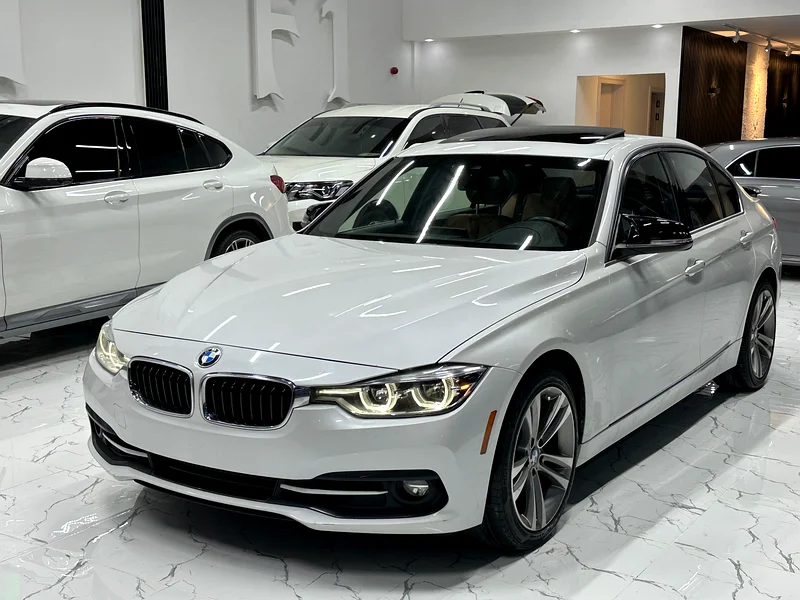 بي إم دبليو 330i بجميع الخيارات63161069862274112