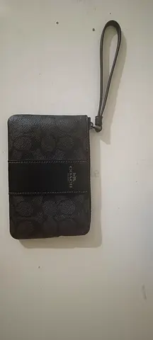 Original 100% Stylish Black Coach Wallet - Perfect for Every Occasion!