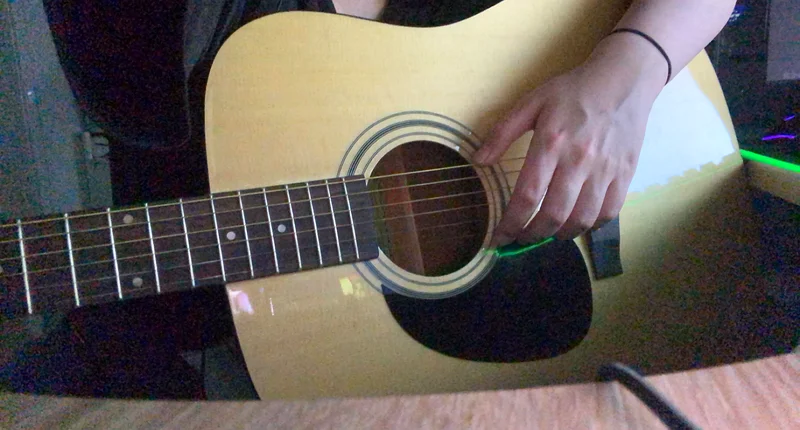 Beautiful Acoustic Guitar for Sale!632307092344331110