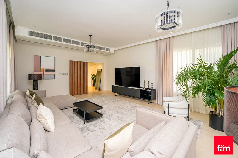 7 BedRoom | Luxury | Upgraded | VOT63917145018371110