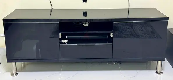 Stylish Black Gloss Entertainment Center for Sale
