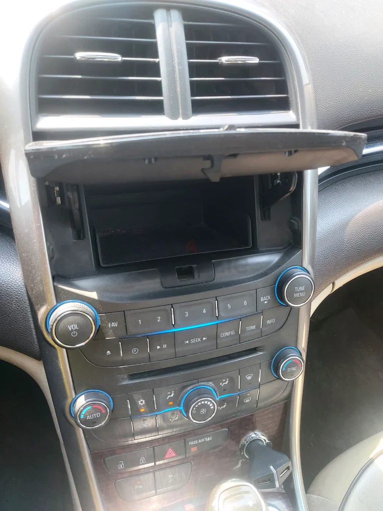 Malibu LTZ 2014,Full option,  Service History,  Original paint,  No accident,  Starting by Remote,63153226787715114