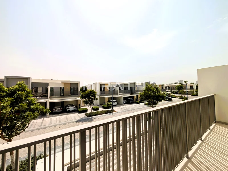 Ready To Move | Corner | Single Row63732861035649110