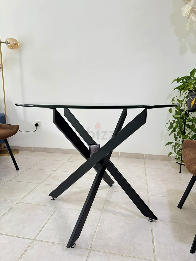 4-Seater Dining Table – Gently Used, Great Condition!63216833480706113