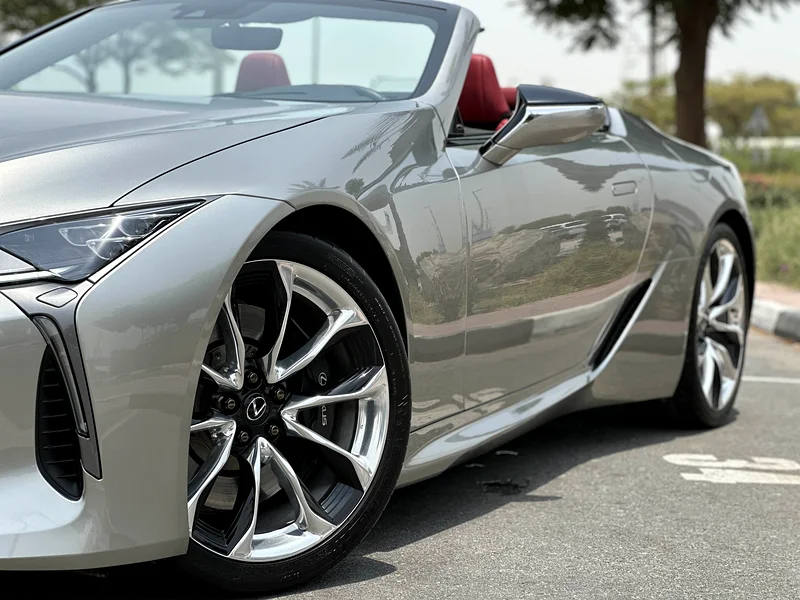 LC500 قابل للتحويل / ضمن الضمان من الوكالة (لكزس الفطيم) / 2023 / الأعلى فئة، خيارات:63138720763266113
