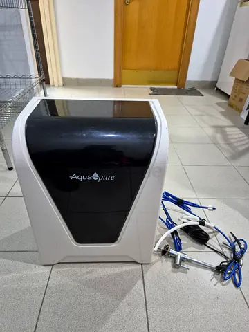 AquaPure Water Purifier - Clean  Refresh Your Water