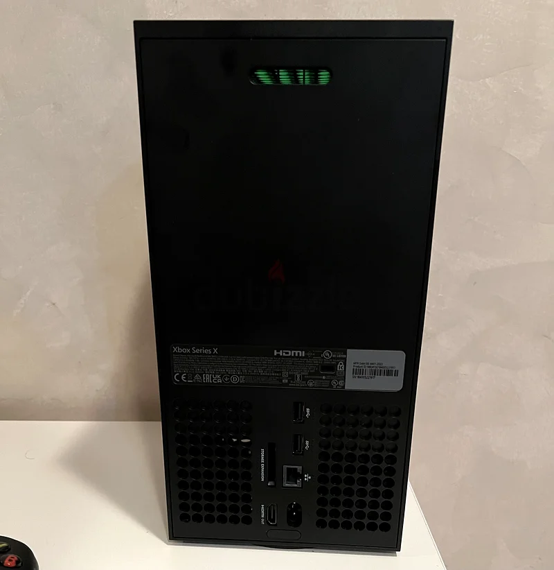 جهاز Xbox Series X، بحالة عمل ممتازة. تم استخدامه لفترة قصيرة. مع جهاز التحكم عن بعد63230190682883111