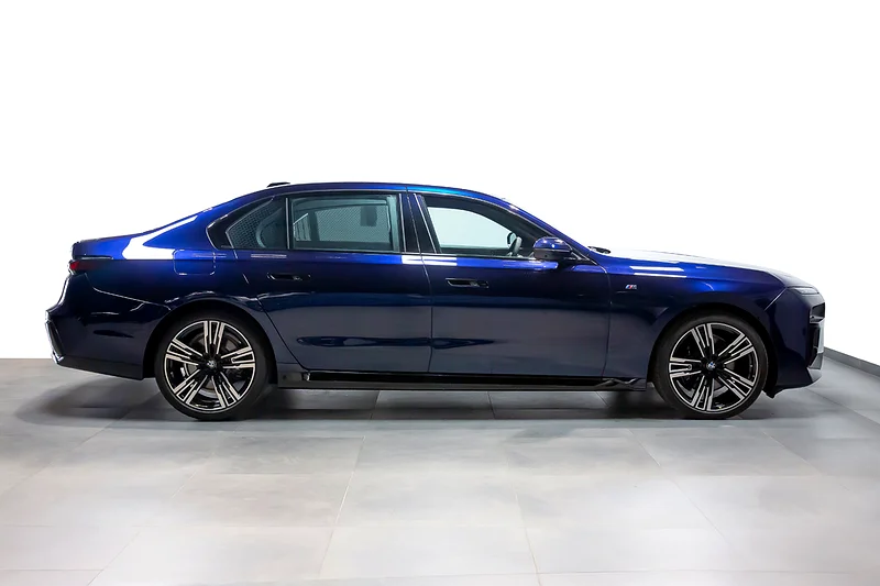 right price!
BMW 735i M Sport Individual (REF NO#160585)63160610119681111