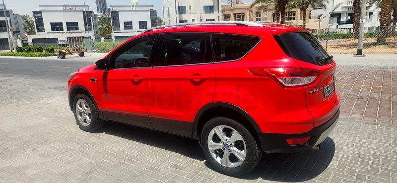 فورد إسكيب 2015 SE – دول مجلس التعاون الخليجي، توربو 2.0 لتر، 130 ألف كم، حالة ممتازة63167556638337113