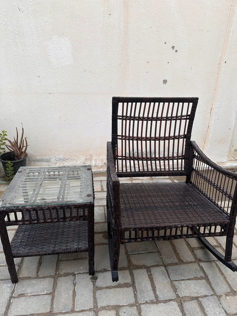 طقم جلوس أنيق من الروطان للراحة في الهواء الطلق63218810077954111