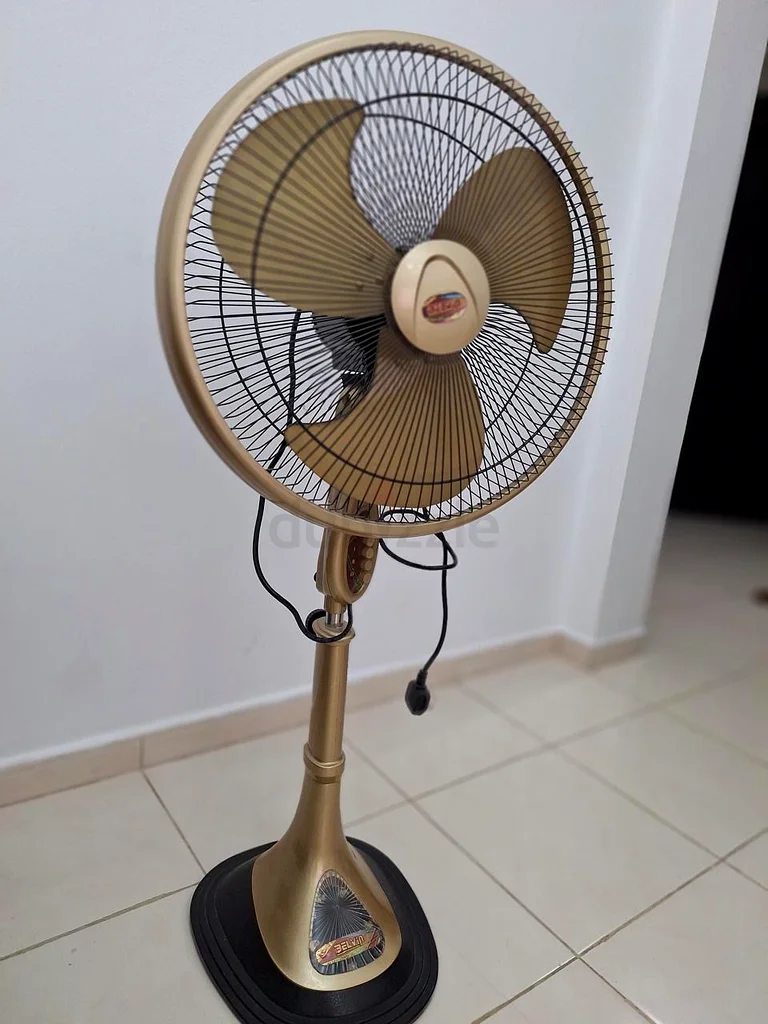 مروحة واقفة رائعة: ابقَ باردًا ومريحًا!63188181614211111