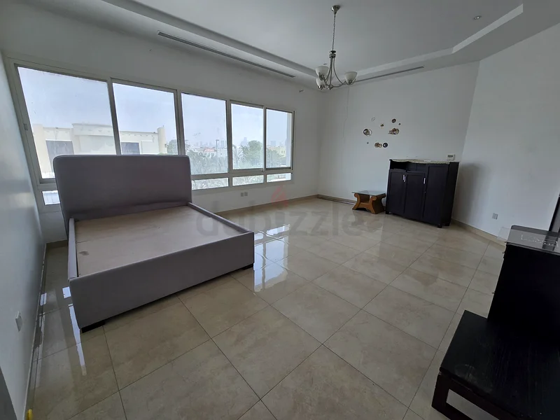 Master bedroom for rent63143965440258112
