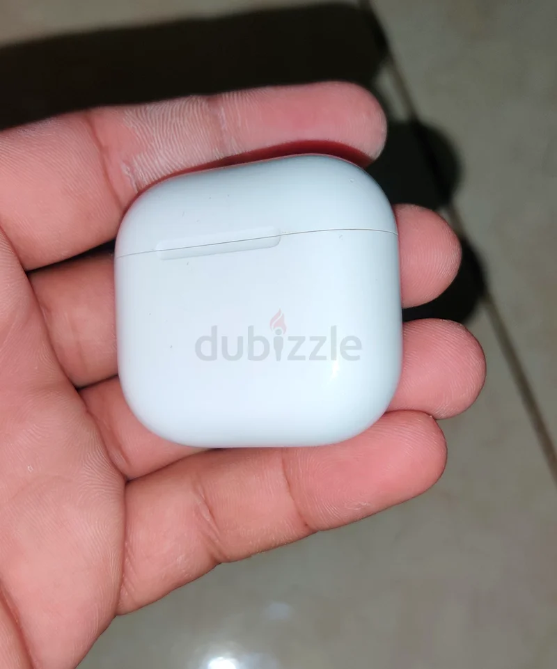 Airpods 4 charging case only63222343363971112