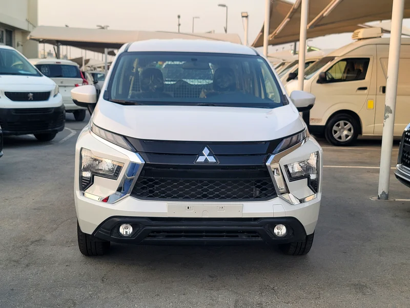 Mitsubishi Expander in agency condition GCC  متسوبيشي اكسباندر بحاله الوكاله خليجي63224310132353111
