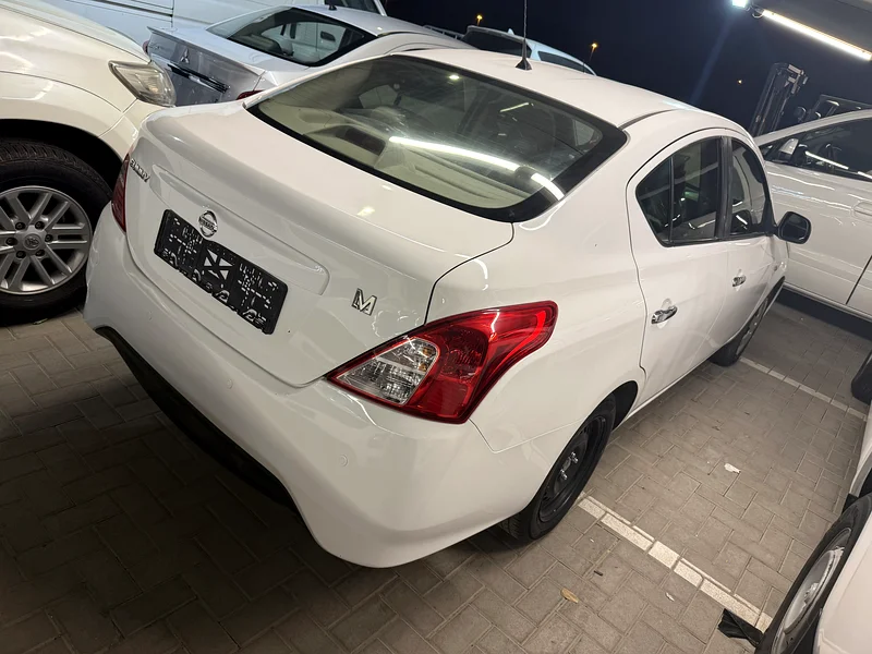 نيسان سني 2021 موديل SE، قيادة منخفضة، حالة ممتازة63166151873667113