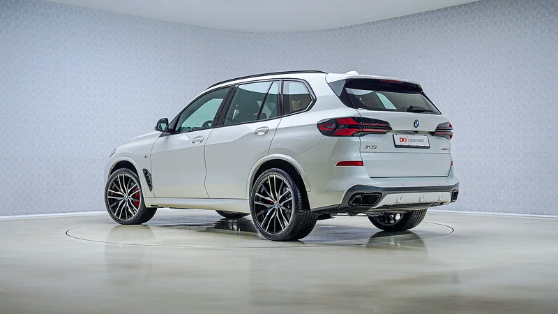 X5 xDrive40i M Sport | AED 5,412 PM | Warranty June-2027 | GCC63159711523842111