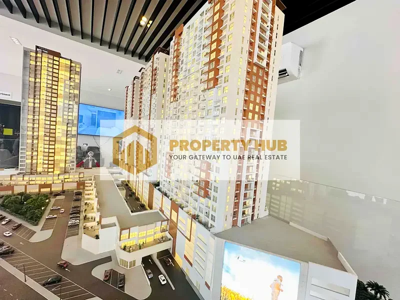 🚀 . Start Your Business in Style – Townhouses Available Now! 🏢10% down payment only!63194581469315111