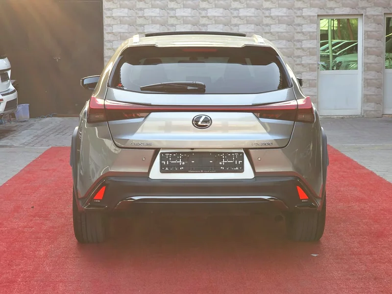 لكزس UX200 F SPORT 
موديل : 2022
ممشى : 86000 كم
السعر : 103000 درهم
    (تحت الضمان )63225698465795112