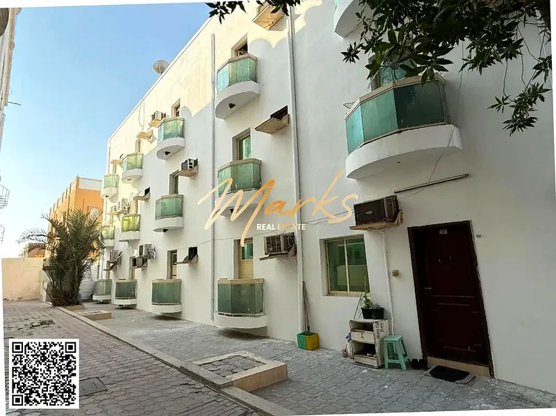 Income-Generating Full Building for Sale – Prime Spot at Abaya Roundabout63194579157889111