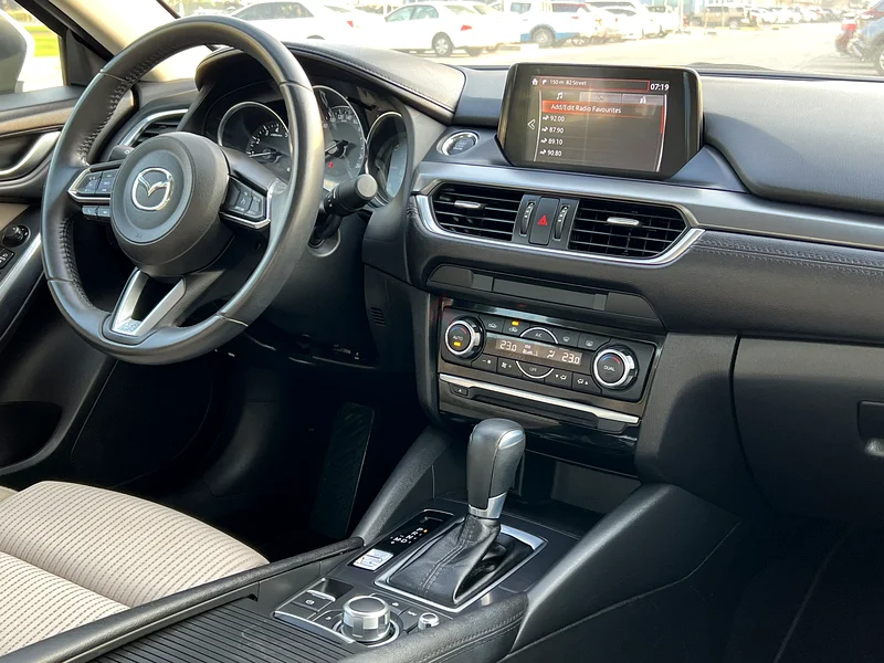 Mazda 2018 GCC Warranty  Mint Condition63174777650050114