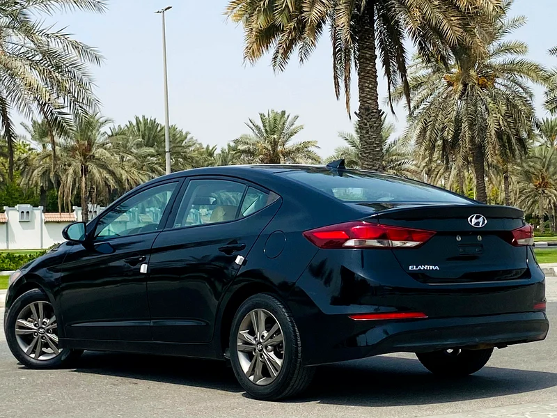 Hyundai Elantra SEL 2018 - Excellent condition - At a special price - Recently imported from America63158341770626114
