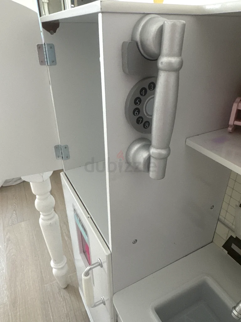 Play kitchen63226787217411111