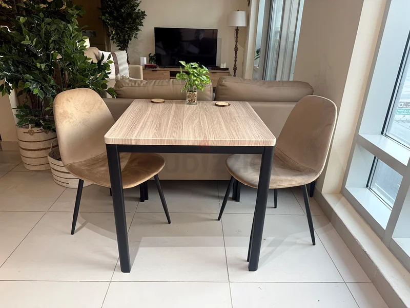 Stylish Dining Table with Chairs Set63216829652993112